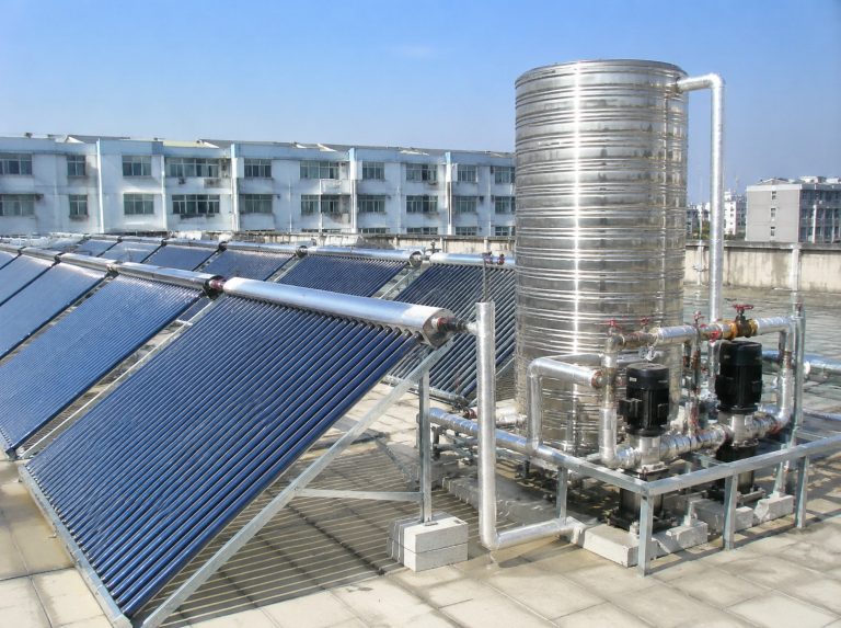 莱州商用大容量真空管太阳能热水系统
